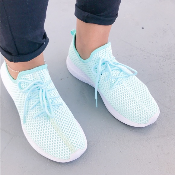 Ladies pull on light weight lace sneakers. Teal - Picture 3 of 5